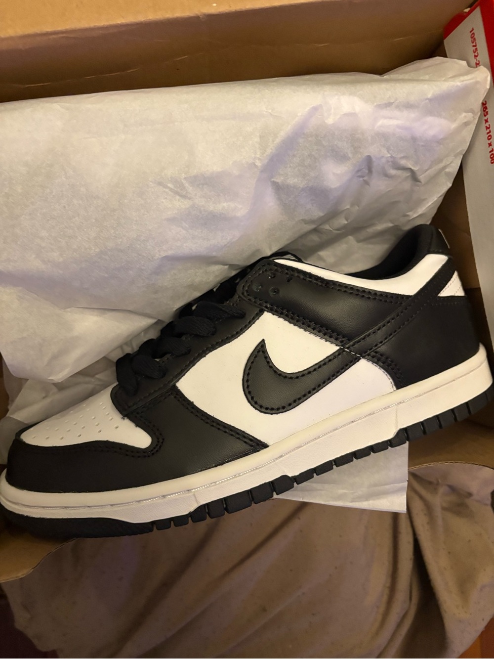 Nike Panda Dunk Low GS sz 5
